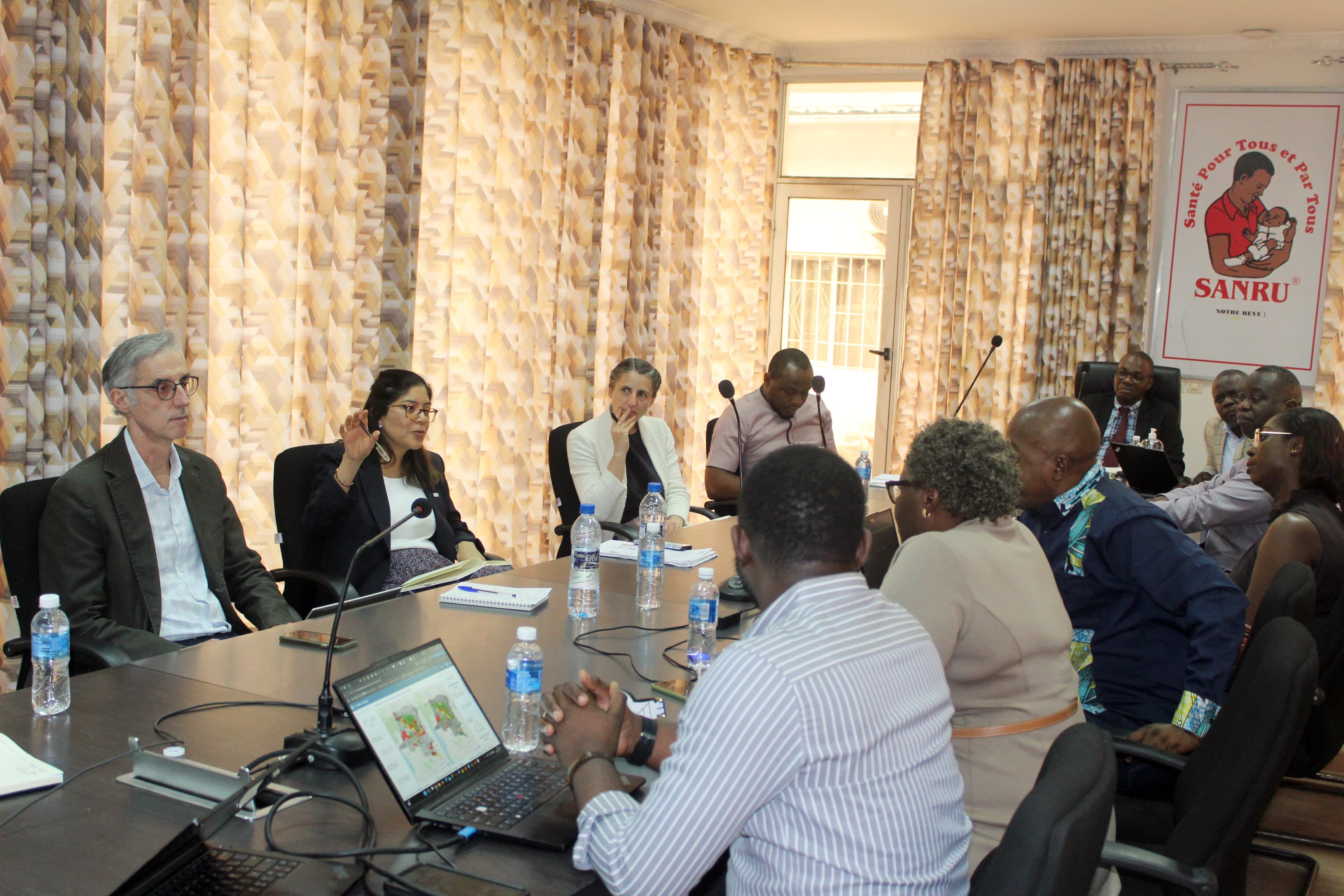 GAVI en visite de travail chez SANRU : un échange stratégique axé sur les innovations, l’impact et les défis du nouveau modèle de financement