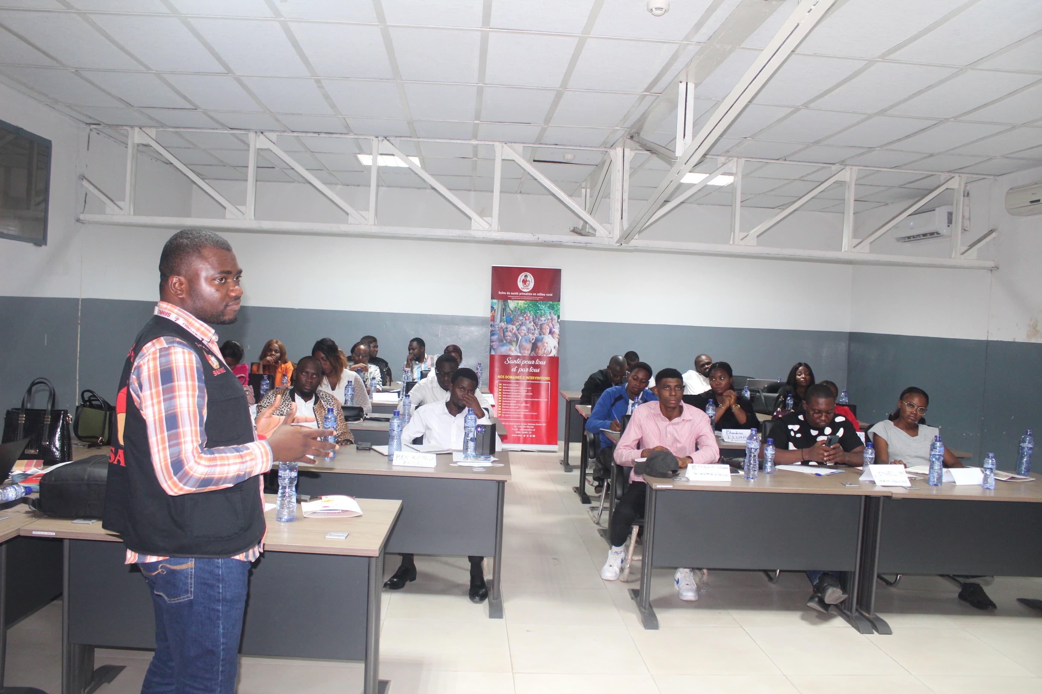 Formation des 20 téléopérateurs Call center santé 151 sur la communication lors des urgences de santé publique