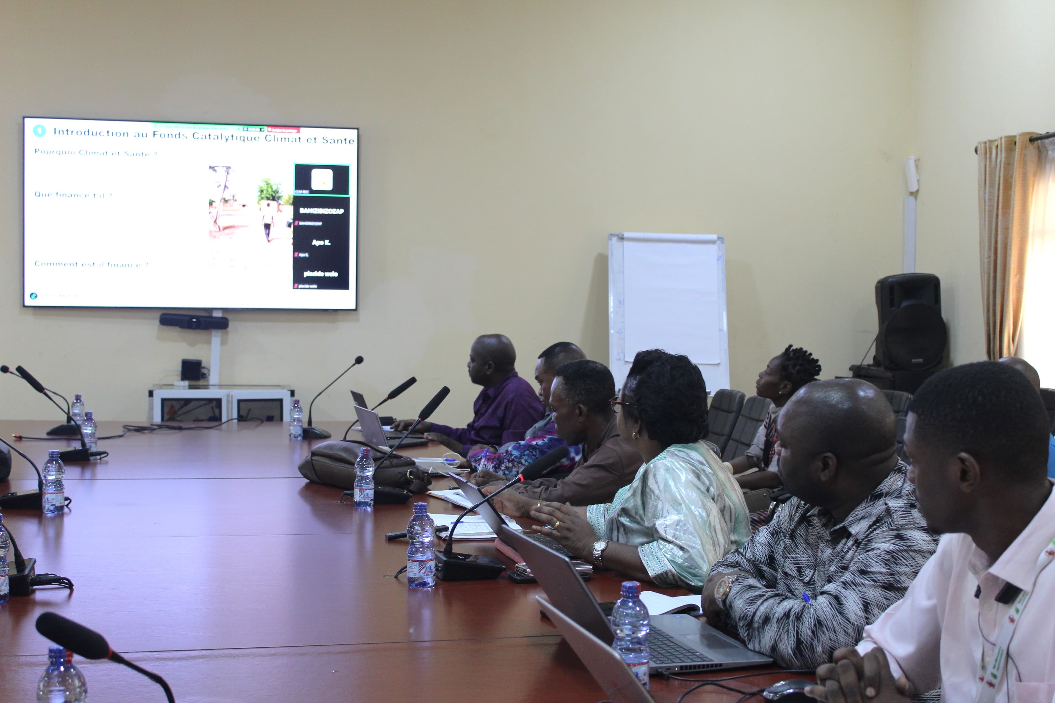 Résilience face aux inondations en RDC : l'engagement de SANRU Asbl pour la santé climatique